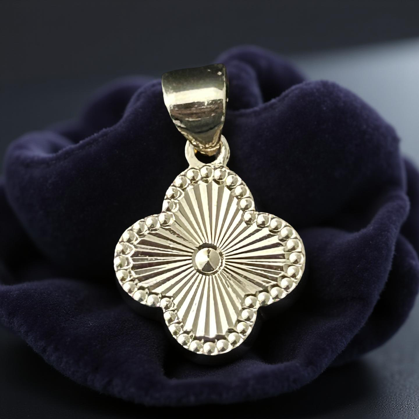 14k Gold Small Clover Pendant