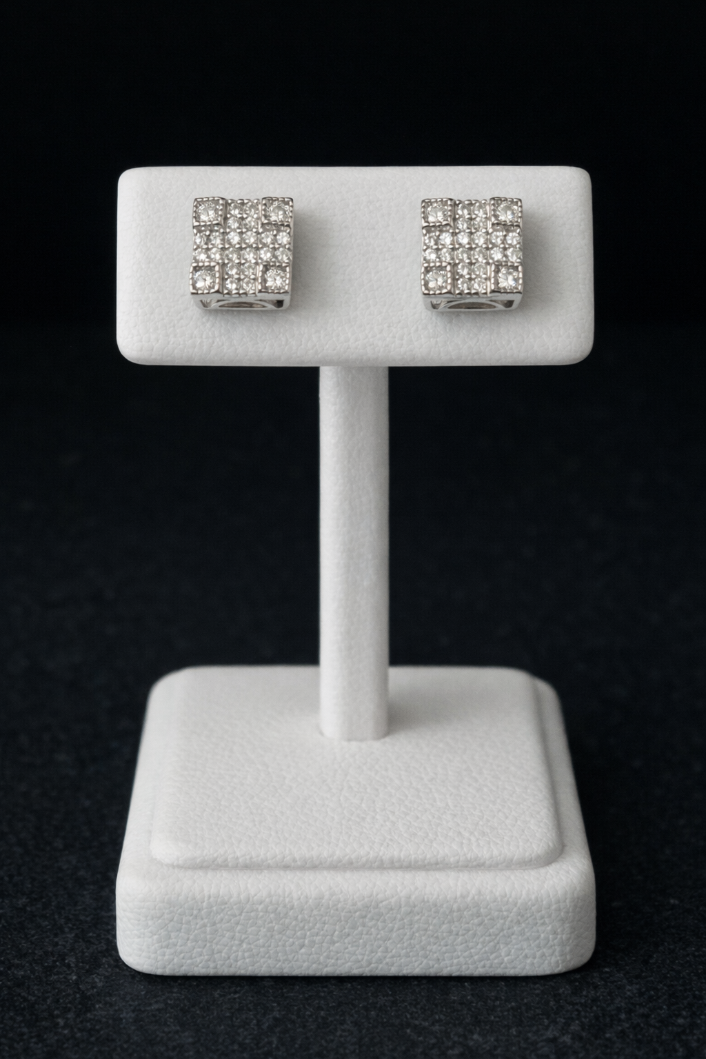 Moissanite Studs 925 .45Ct