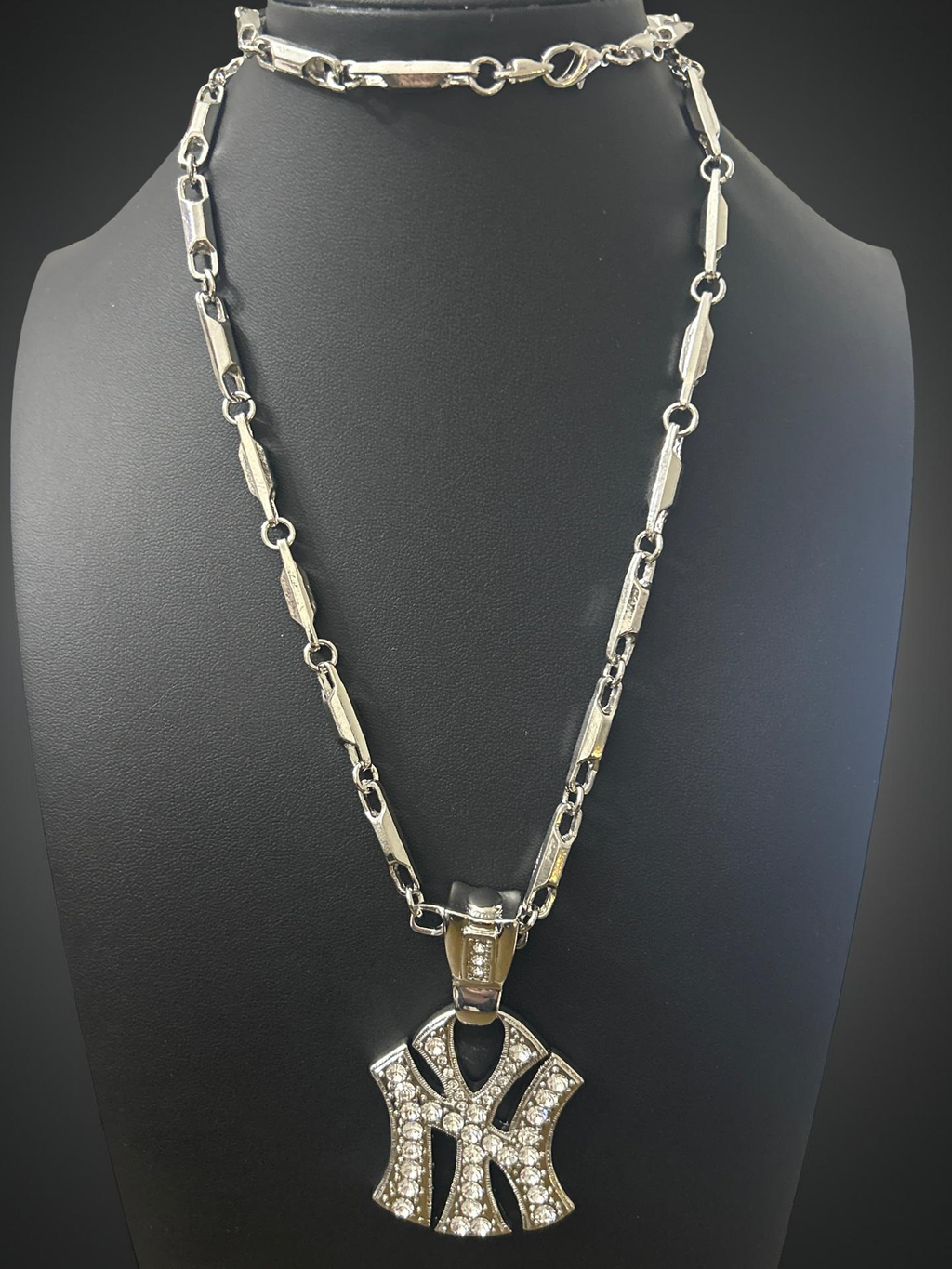 Stainless Steel 30in Chain W/ VVS CZ NY Yankee Symbol
