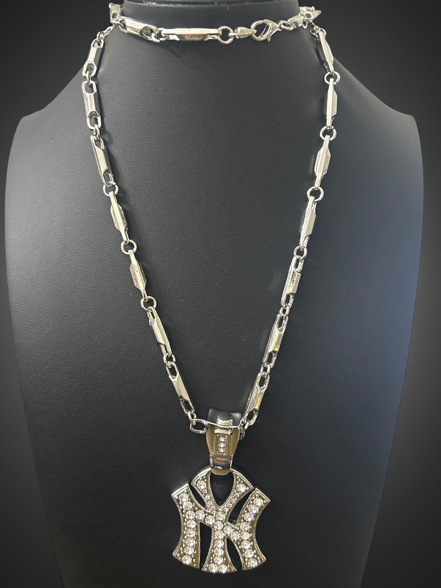Stainless Steel 30in Chain W/ VVS CZ NY Yankee Symbol
