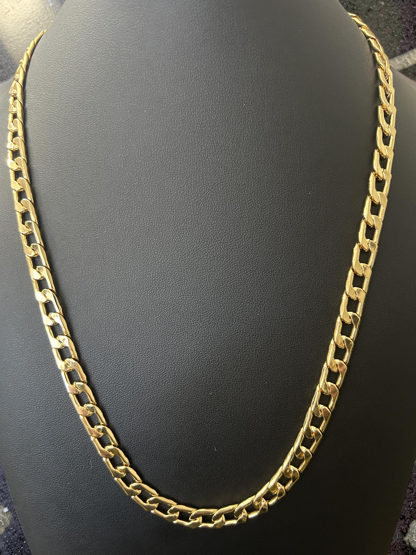 24in 8mm 18K Gold Filled Cuban Link Chain – Bold Miami Style Necklace