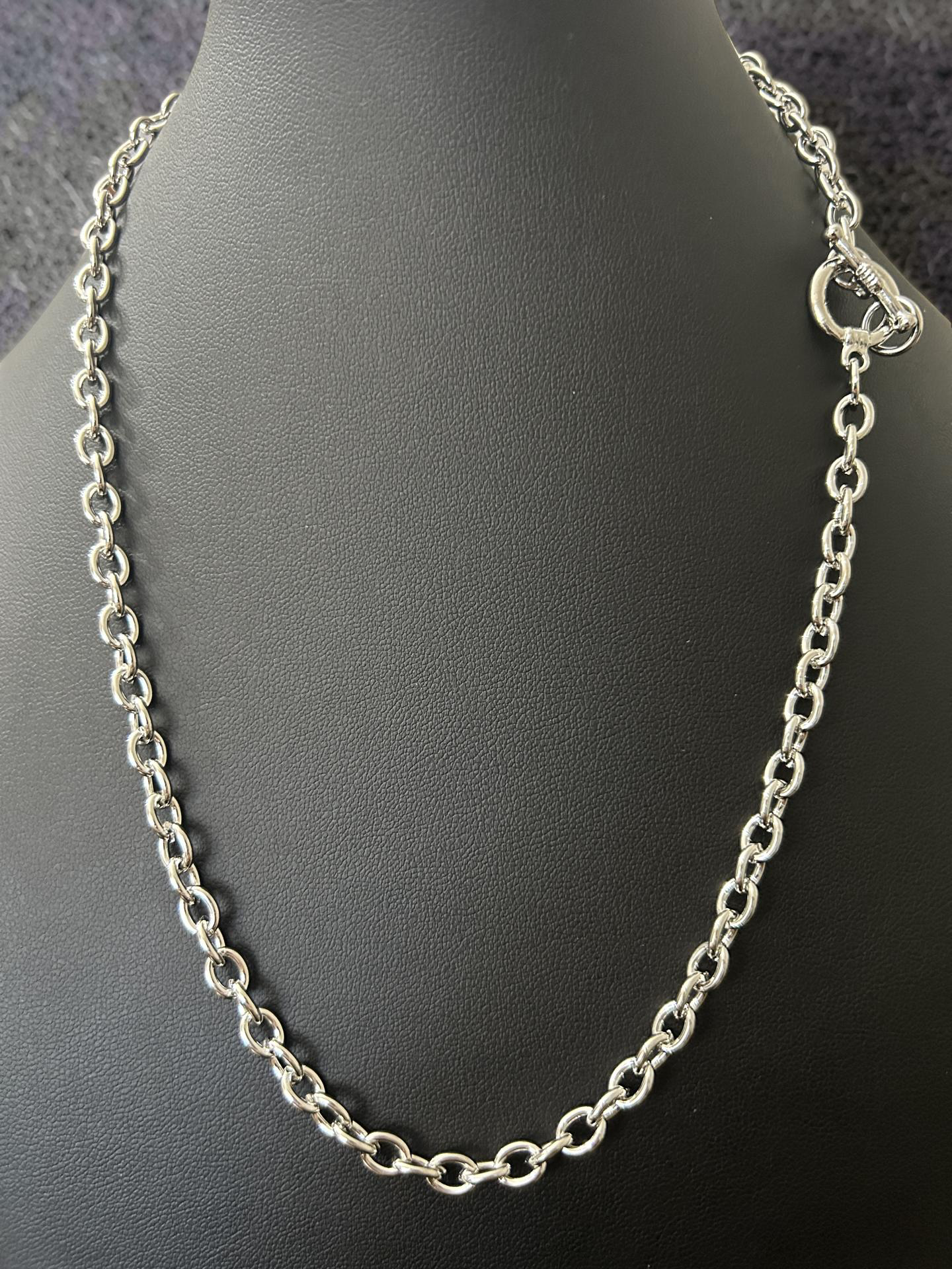 18in Stainless Steel Circle Link Chain – Classic Round Link Necklace