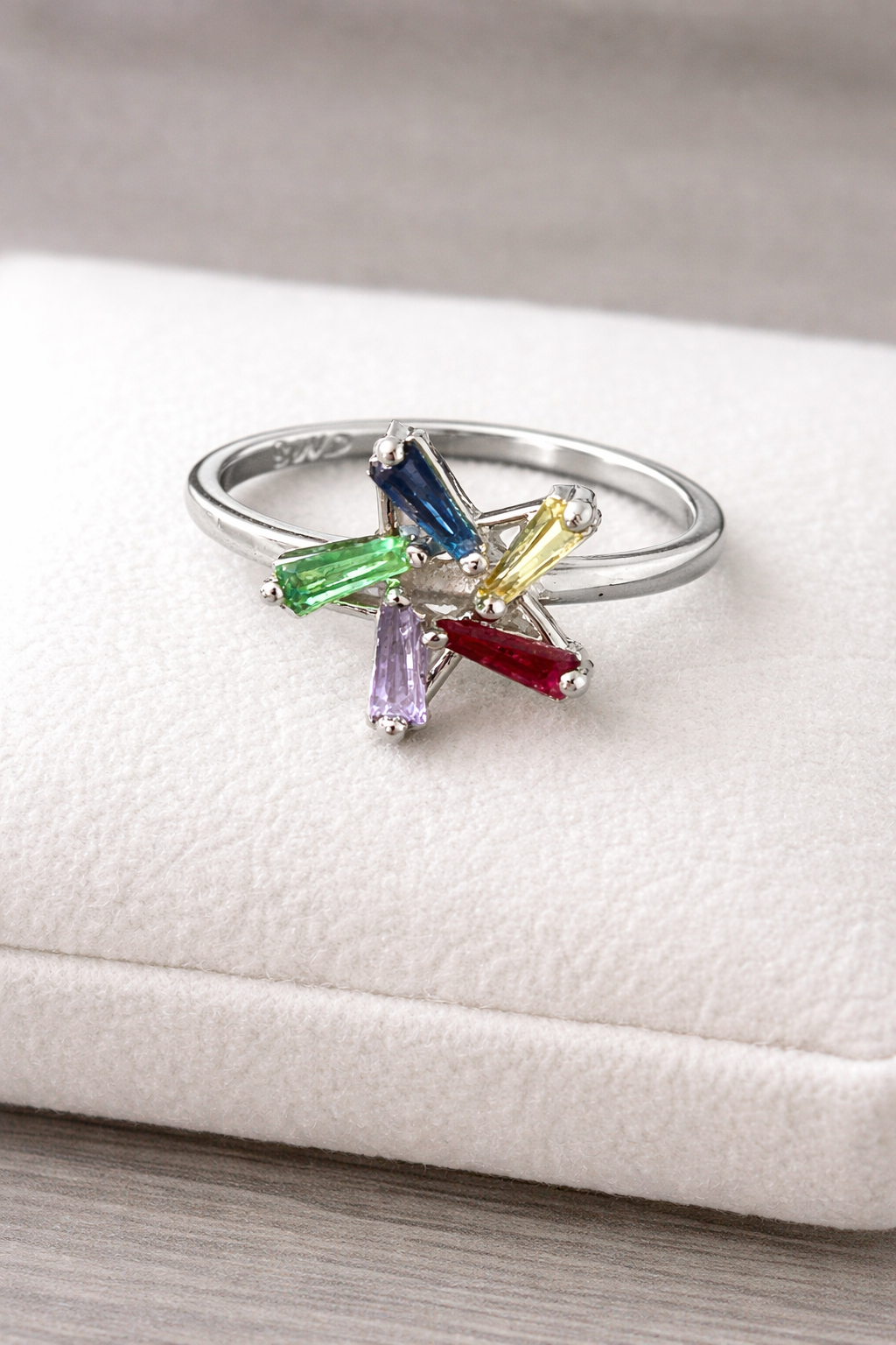 14K White Gold Filled Multi-Color VVS CZ Star Ring – Size 8