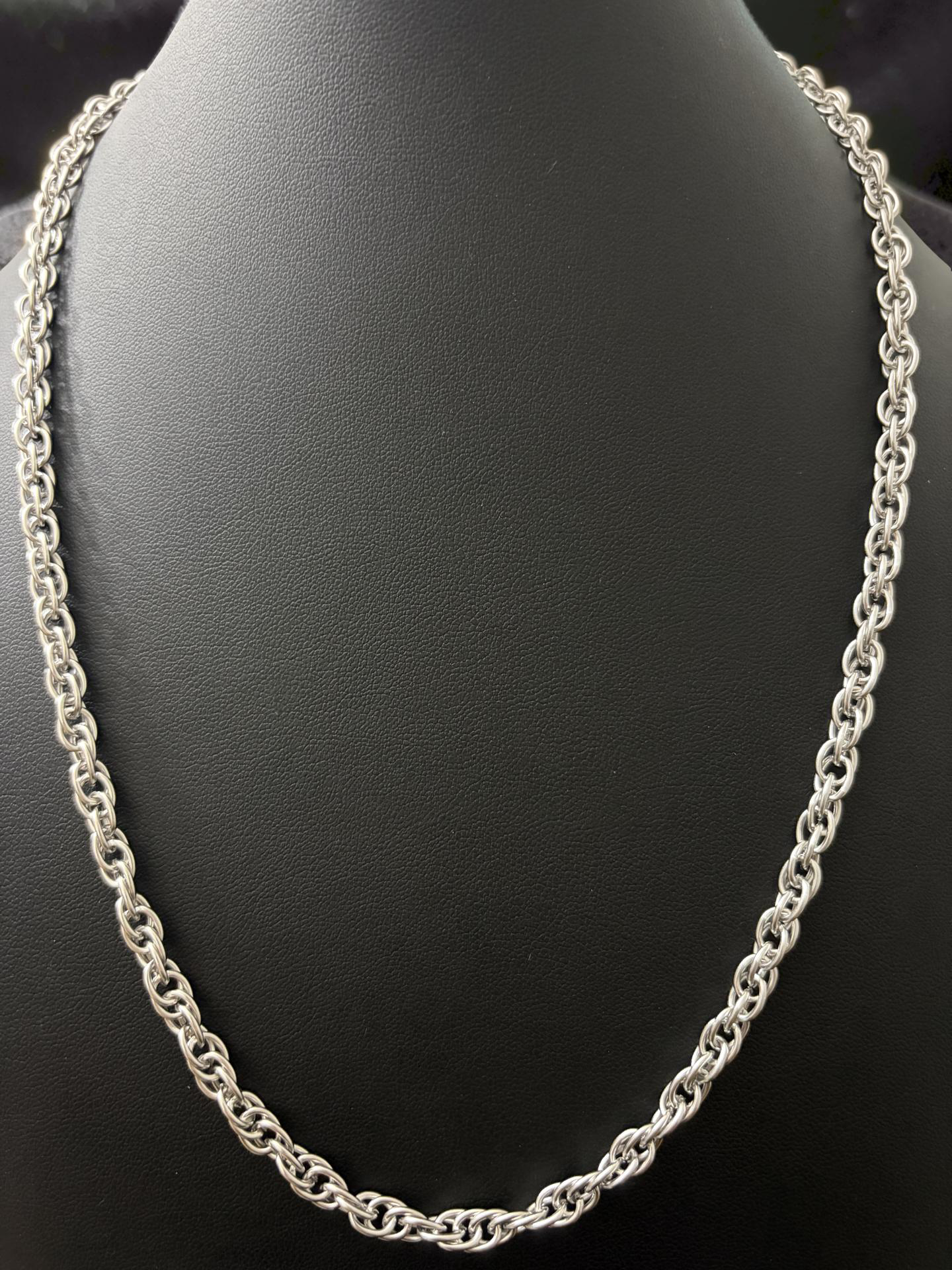 22” Stainless Steel 5mm Twisted Rope Chain – Bold Shine, Timeless Style