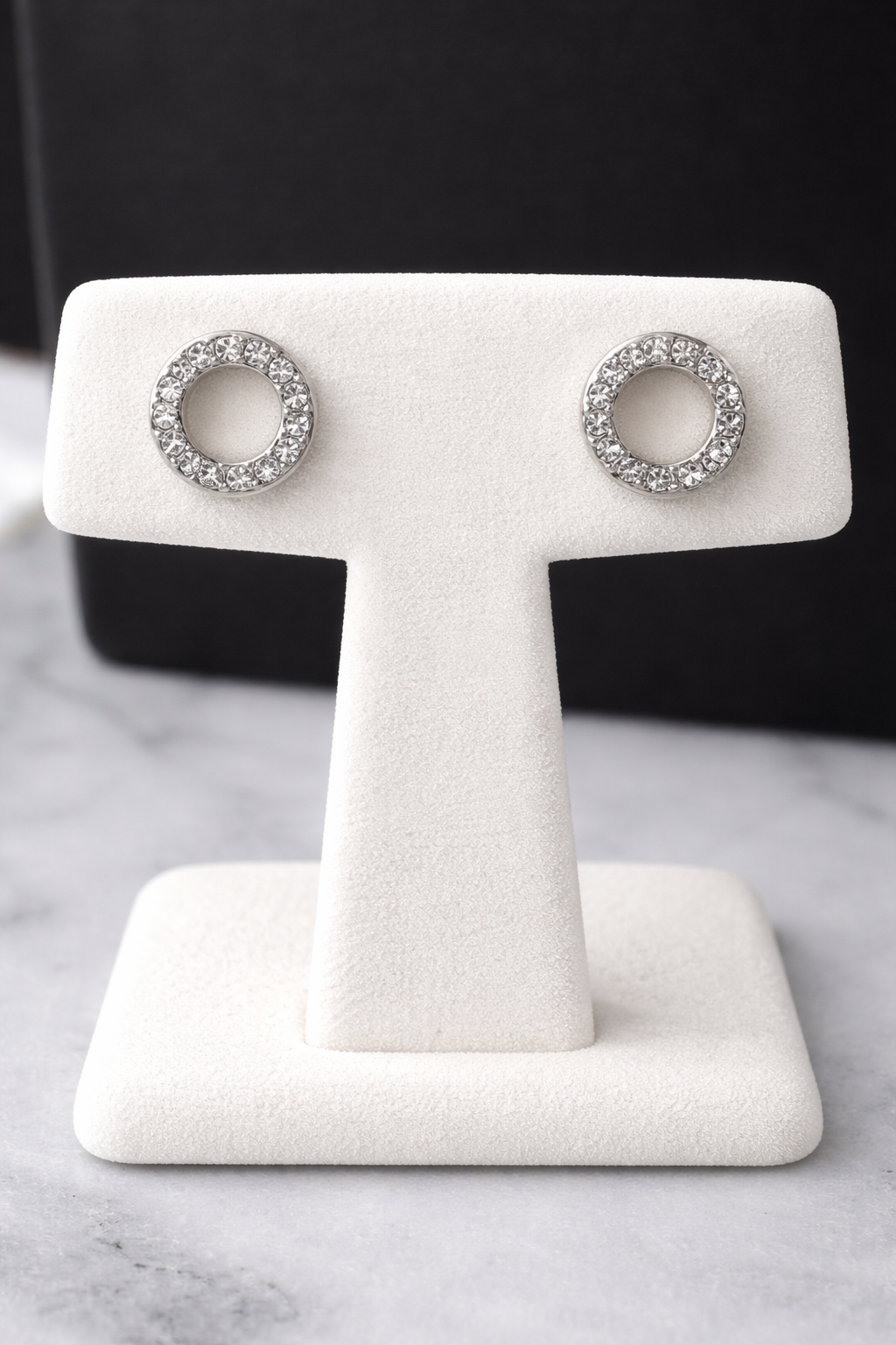 White Gold CZ Halo Stud Earrings – White Gold Plated Zinc Alloy (Push Back)