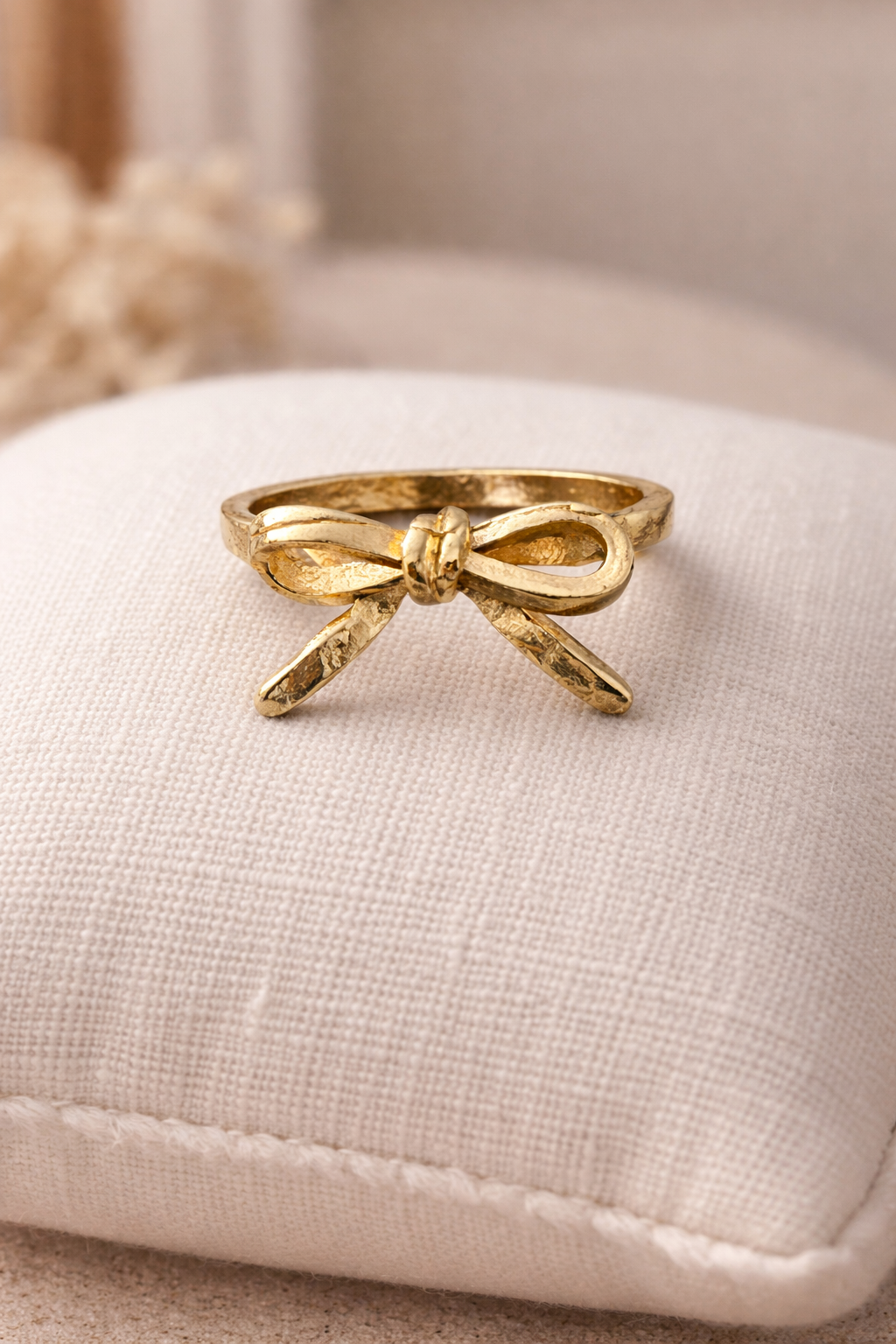 🎀 18K Gold Plated Bow Ring (Size 7)