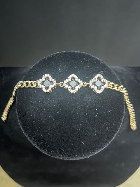 B21 - 14k Gold Black Clovers 7 Inch