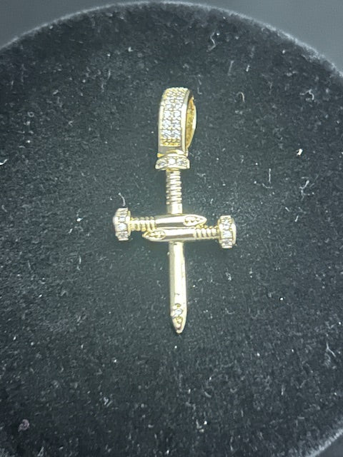 P20 - 14k Gold Small Cross