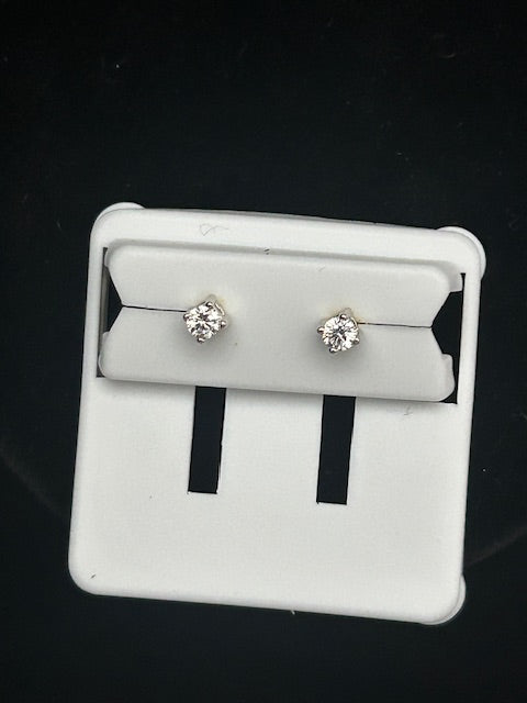 E18 - 14k Small Studs